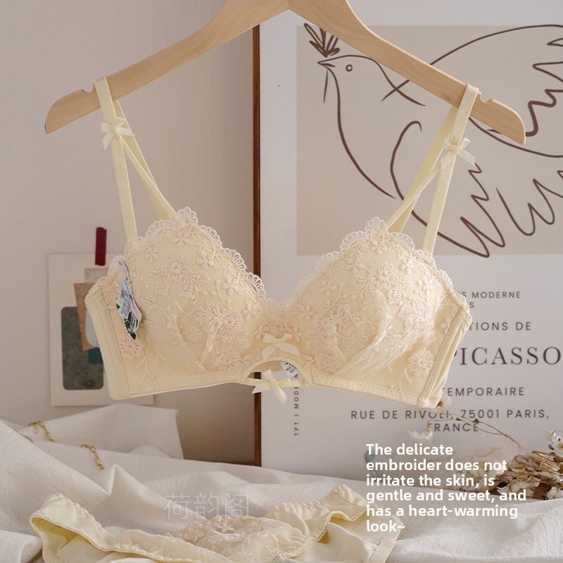 Biustonosz bez fiszbinów zapob – Bralette Triangle Set recenzja i cena