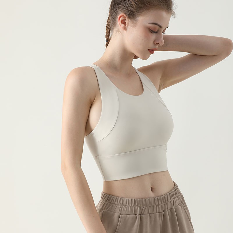 Biustonosz sportowy dla kobiet – Bralette Triangle Set recenzja i cena